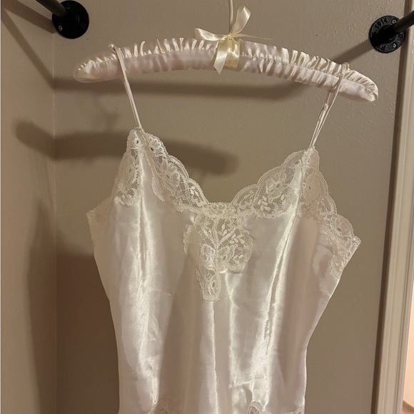 Victoria's Secret White Satin Lace Chemise Set - Picture 5 of 6